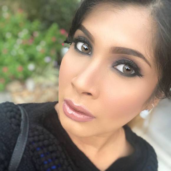 Meet your Posher, Deblina - Picture 1 of 1